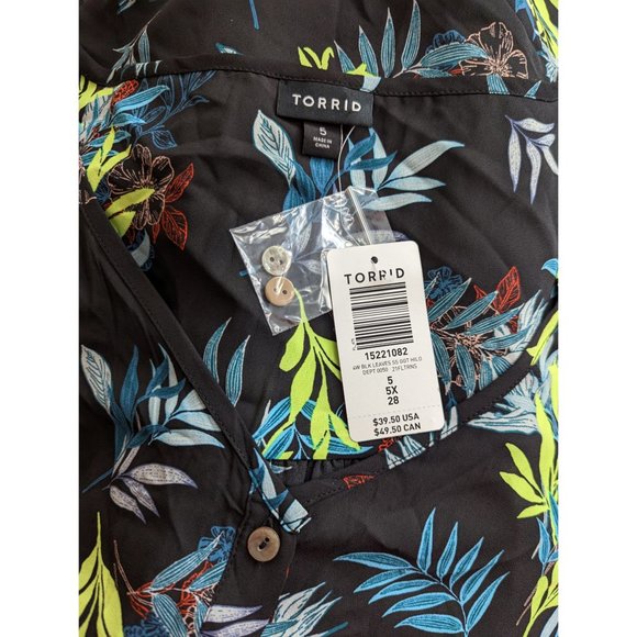 Torrid Georgette Hi-Low Button Detail Blouse 5 - Picture 7 of 8